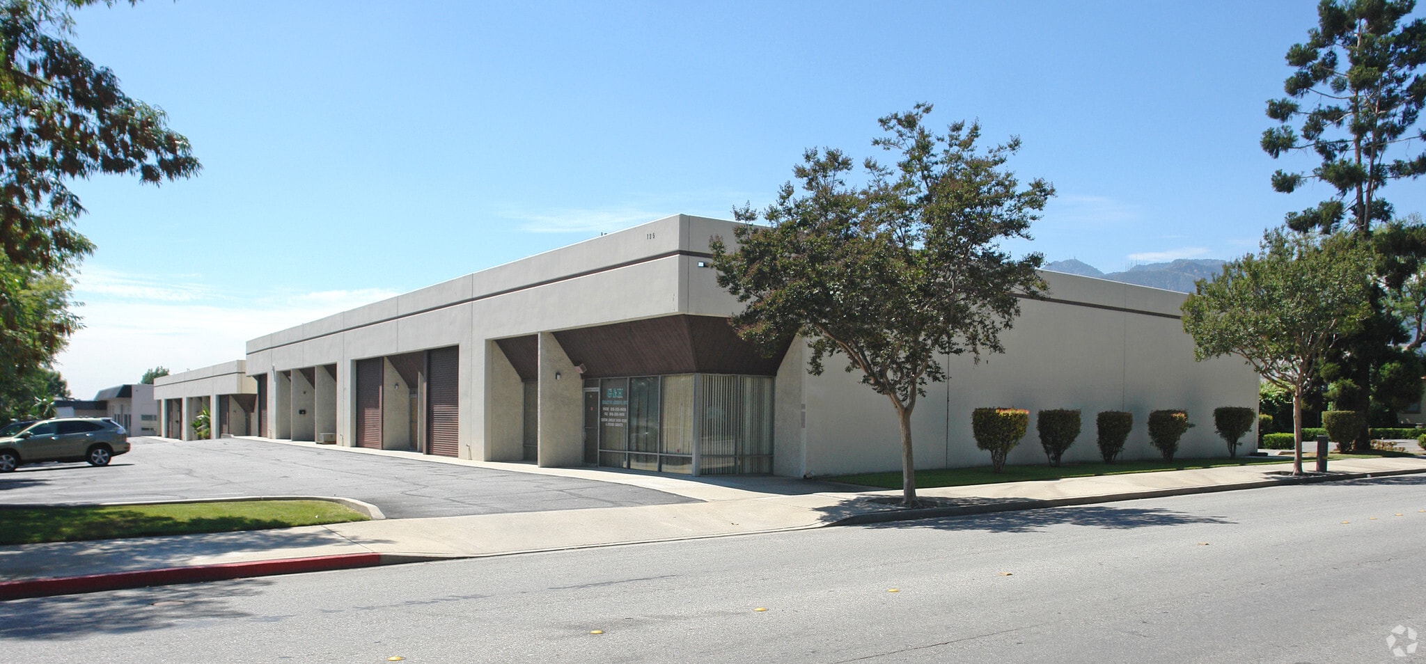 135 E Chestnut Ave, Monrovia, CA for Rent