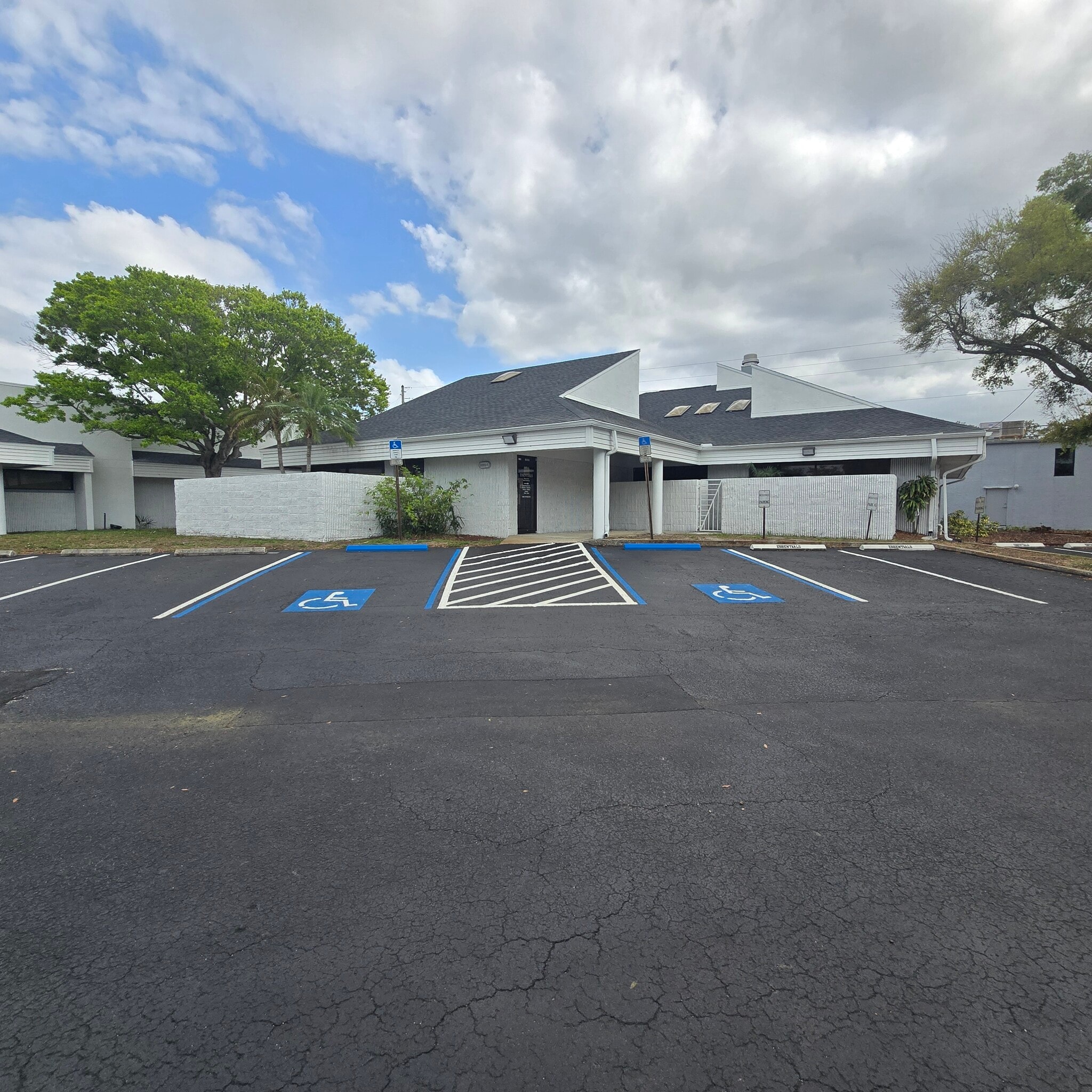 617 Lakeview Rd, Clearwater, FL for Rent