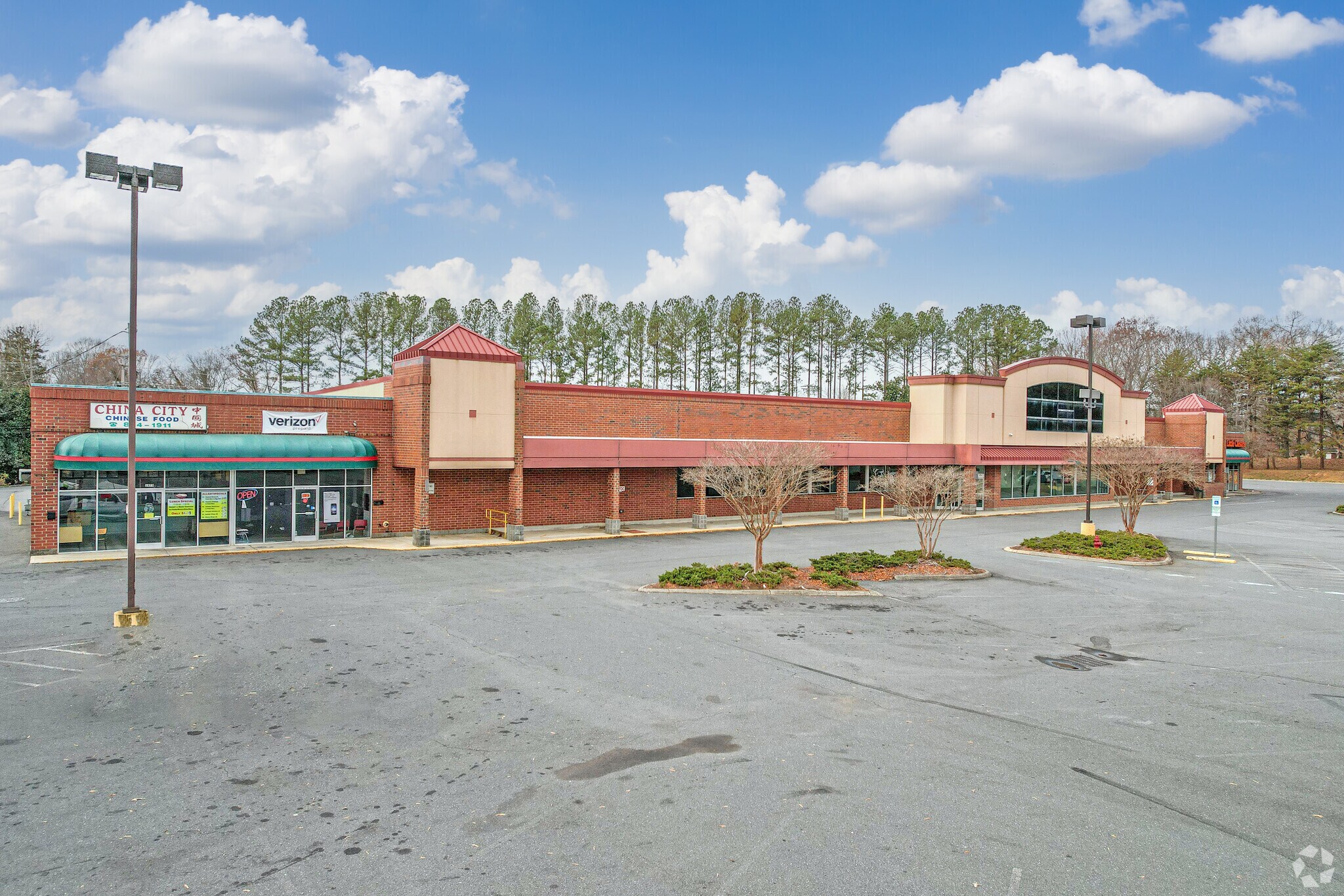 1925-1955 Davis Park Rd, Gastonia, NC for Sale
