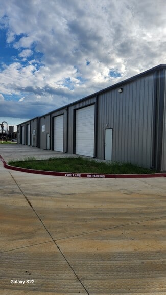 Aubrey, TX Industrial - 14566 Industrial Park