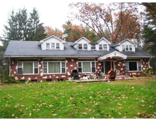 12-R Jackielyn Cir, Granby, MA for Sale