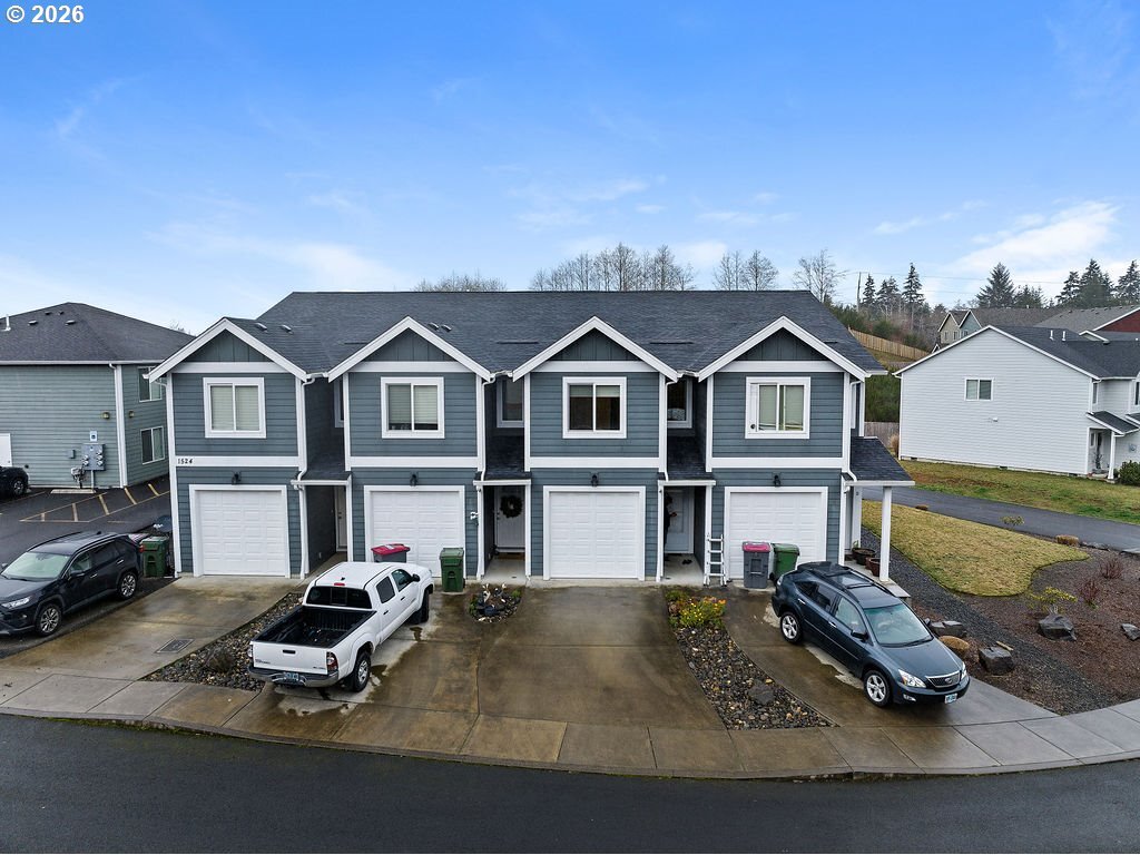 1524 SE Honeysuckle Loop, Warrenton, OR for Sale