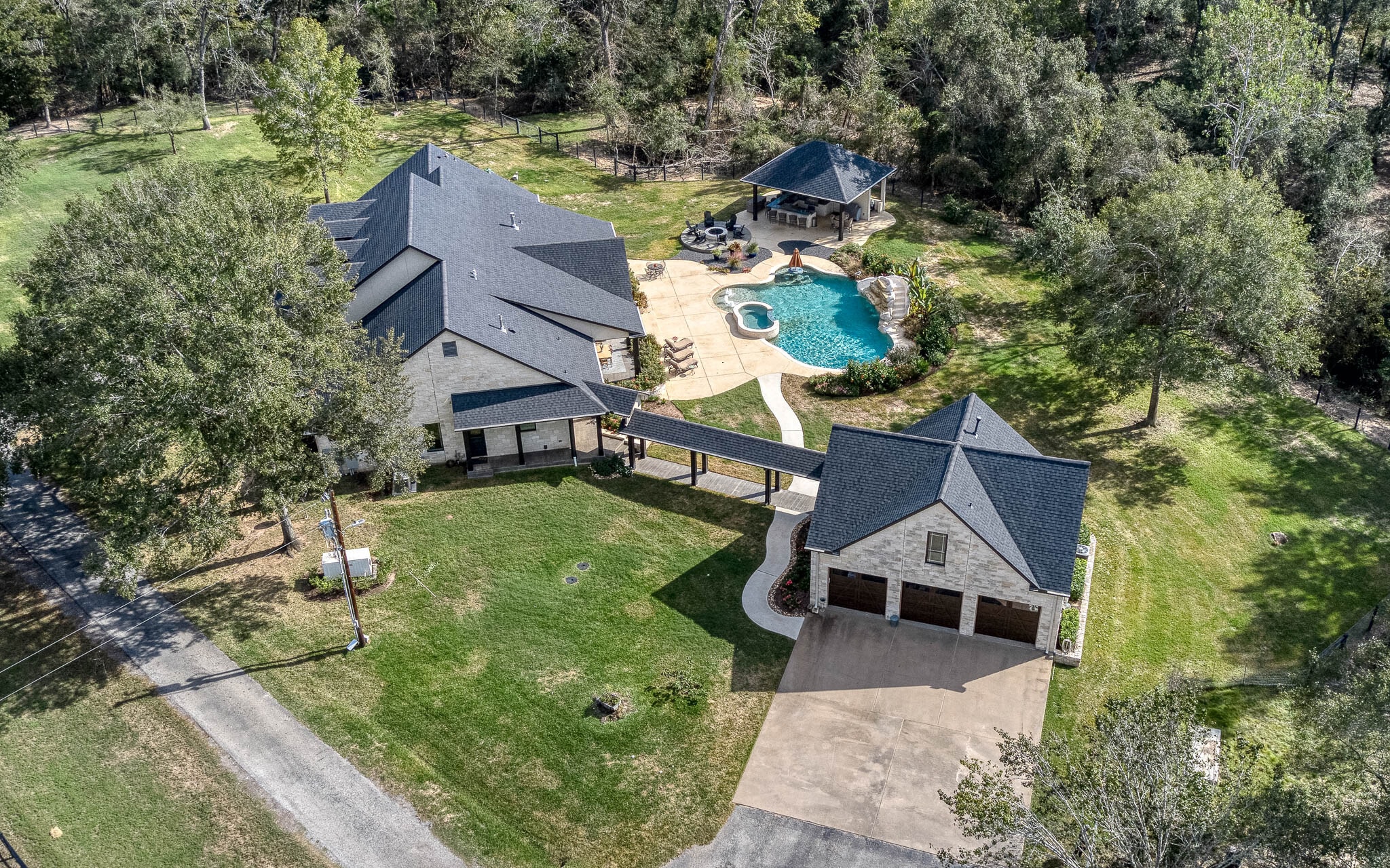 22474 Kmiec Rd, Hempstead, TX for Sale