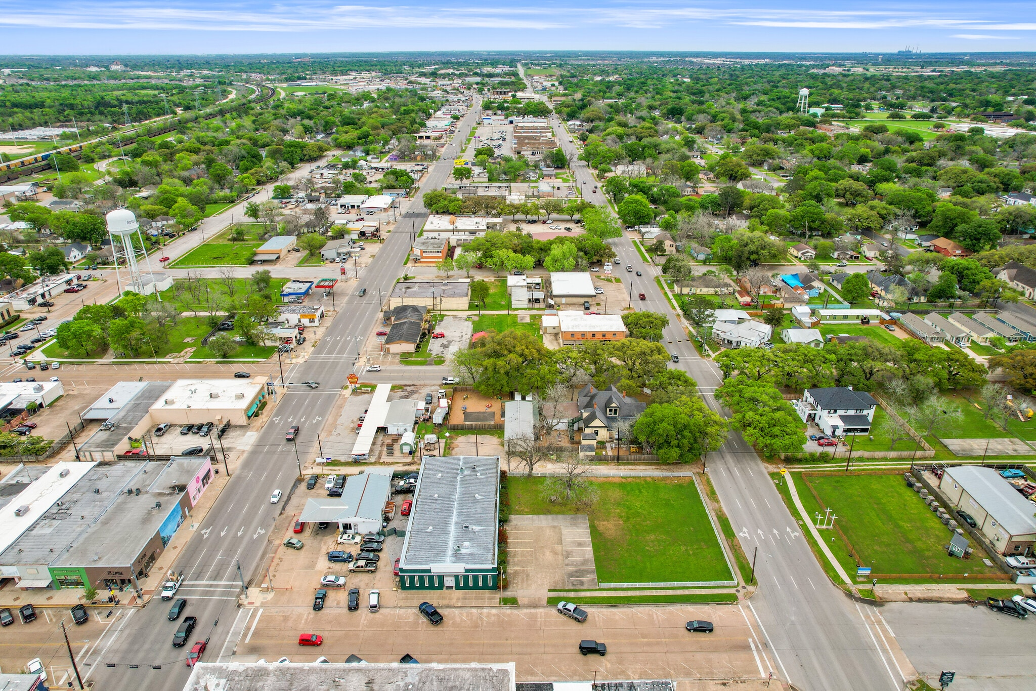 1030 4th St, Rosenberg, TX for Sale