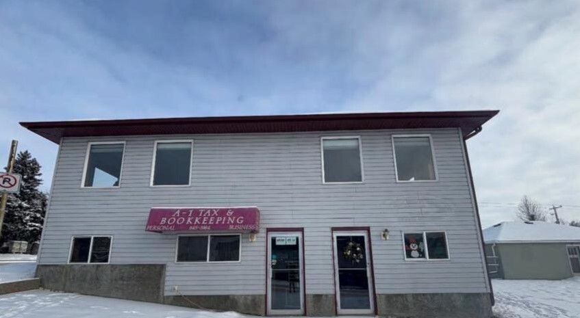 4939 49 St, Rocky Mountain House, AB for Sale