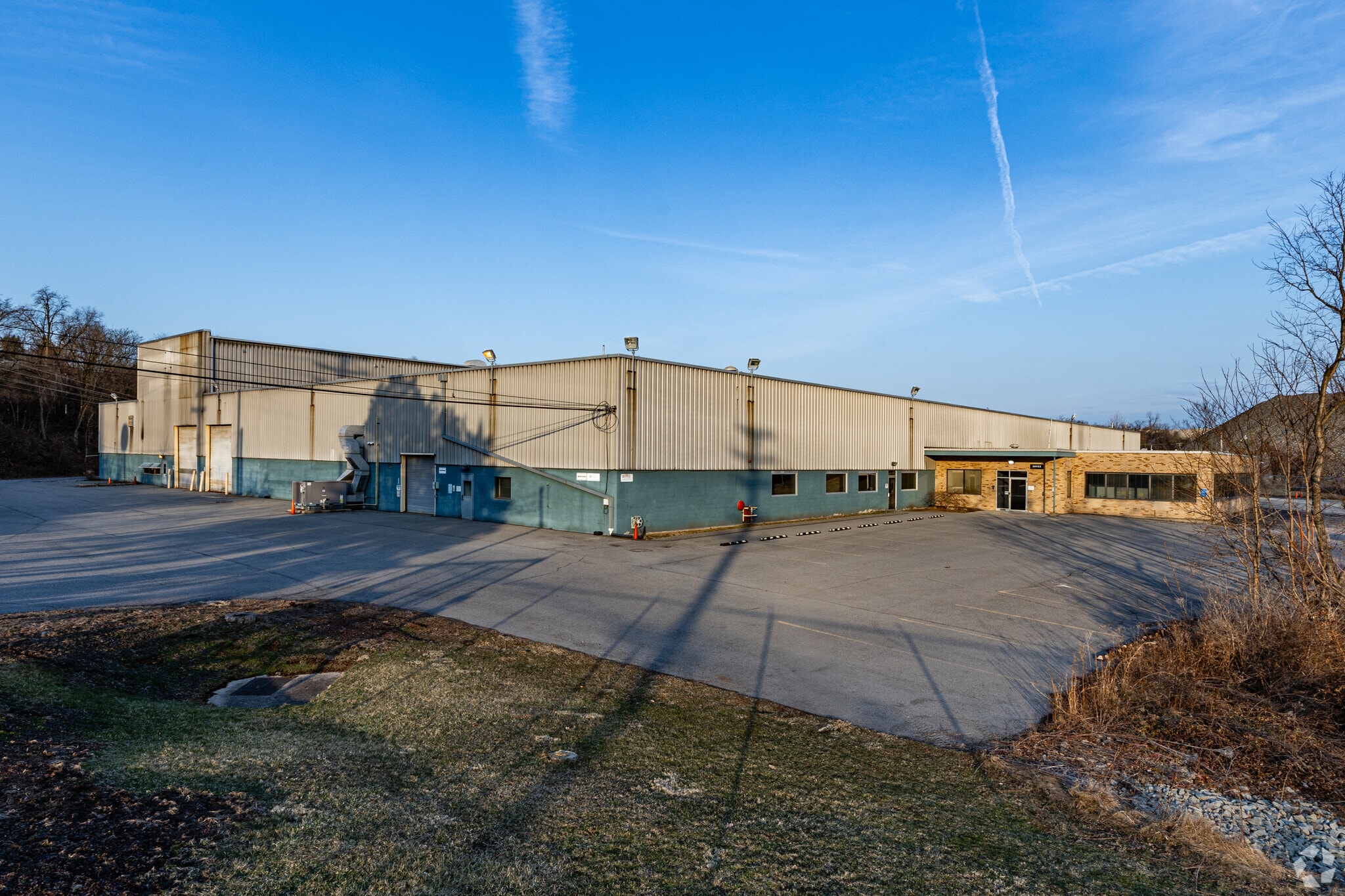 4930 Buttermilk Hollow Rd, West Mifflin, PA for Sale