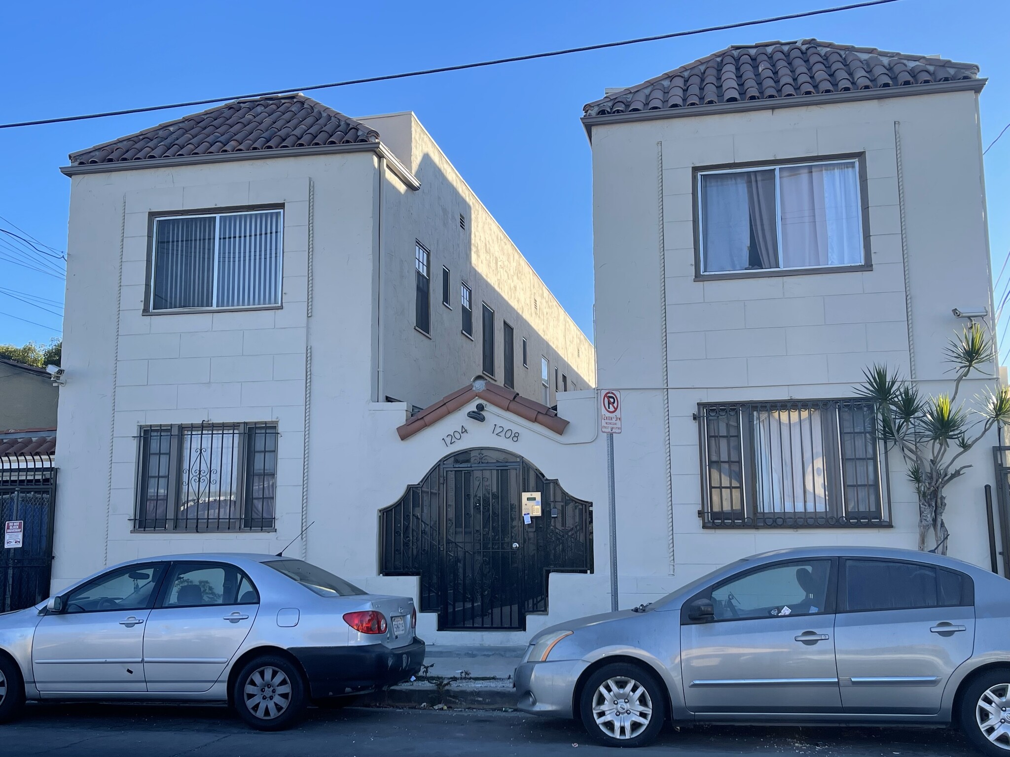 1204-1208 S Ardmore Ave, Los Angeles, CA for Sale