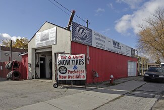 Mississauga, ON undefined - 811 Lakeshore Rd E