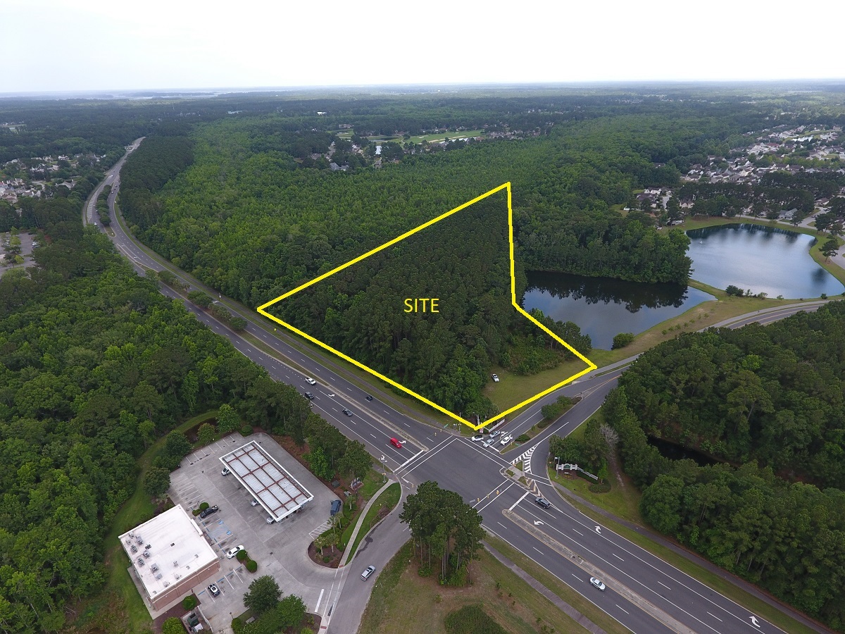 Buckwalter Pkwy & Lake Point Dr, Bluffton, SC for Sale