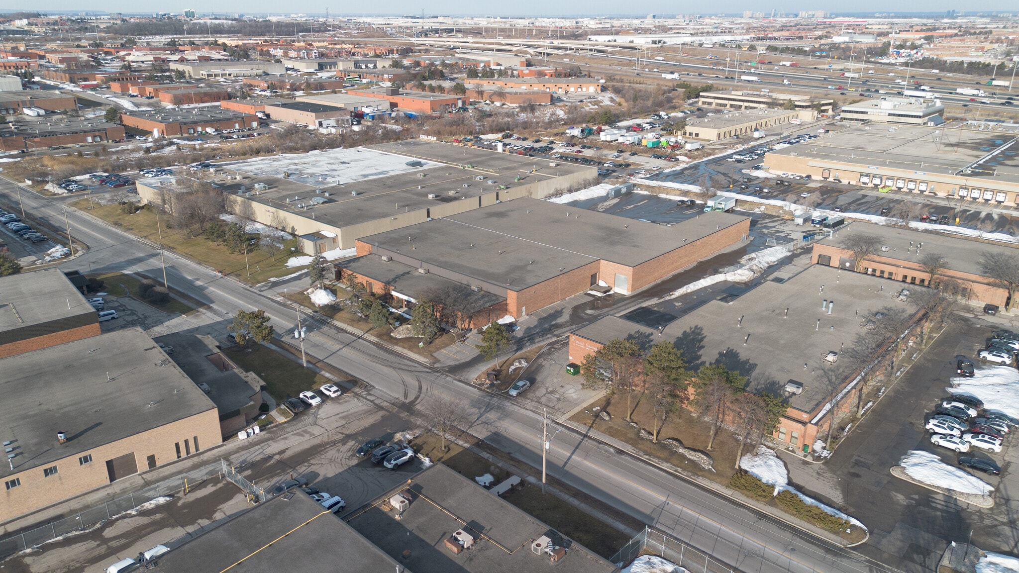 1231 Kamato Rd, Mississauga, ON for Rent