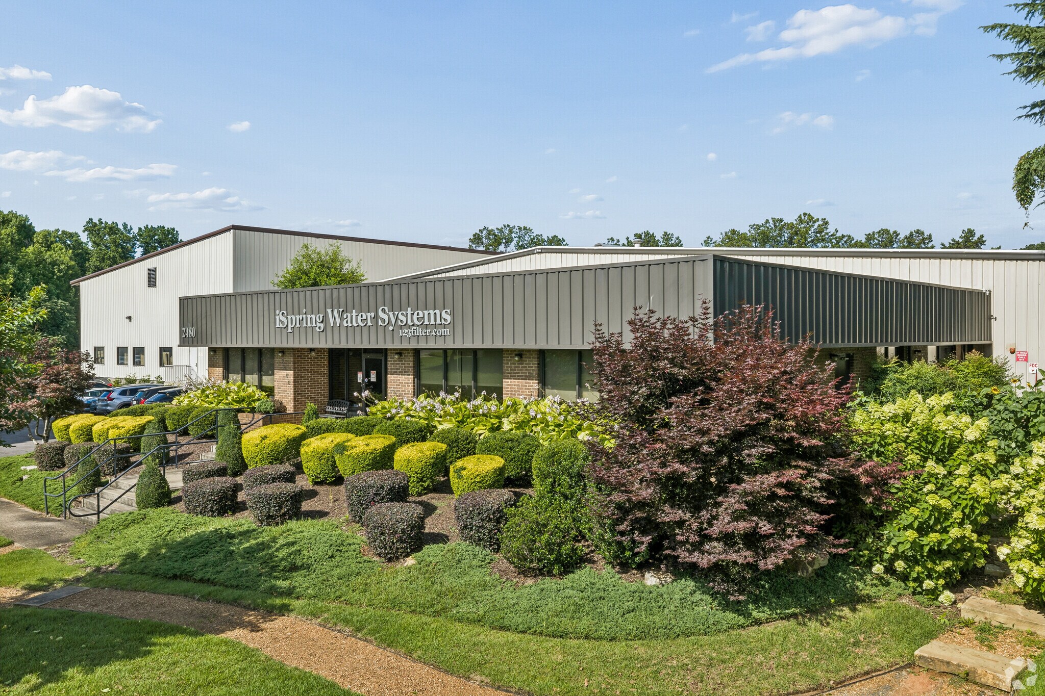 2470-2480 Industrial Park Blvd, Cumming, GA for Sale