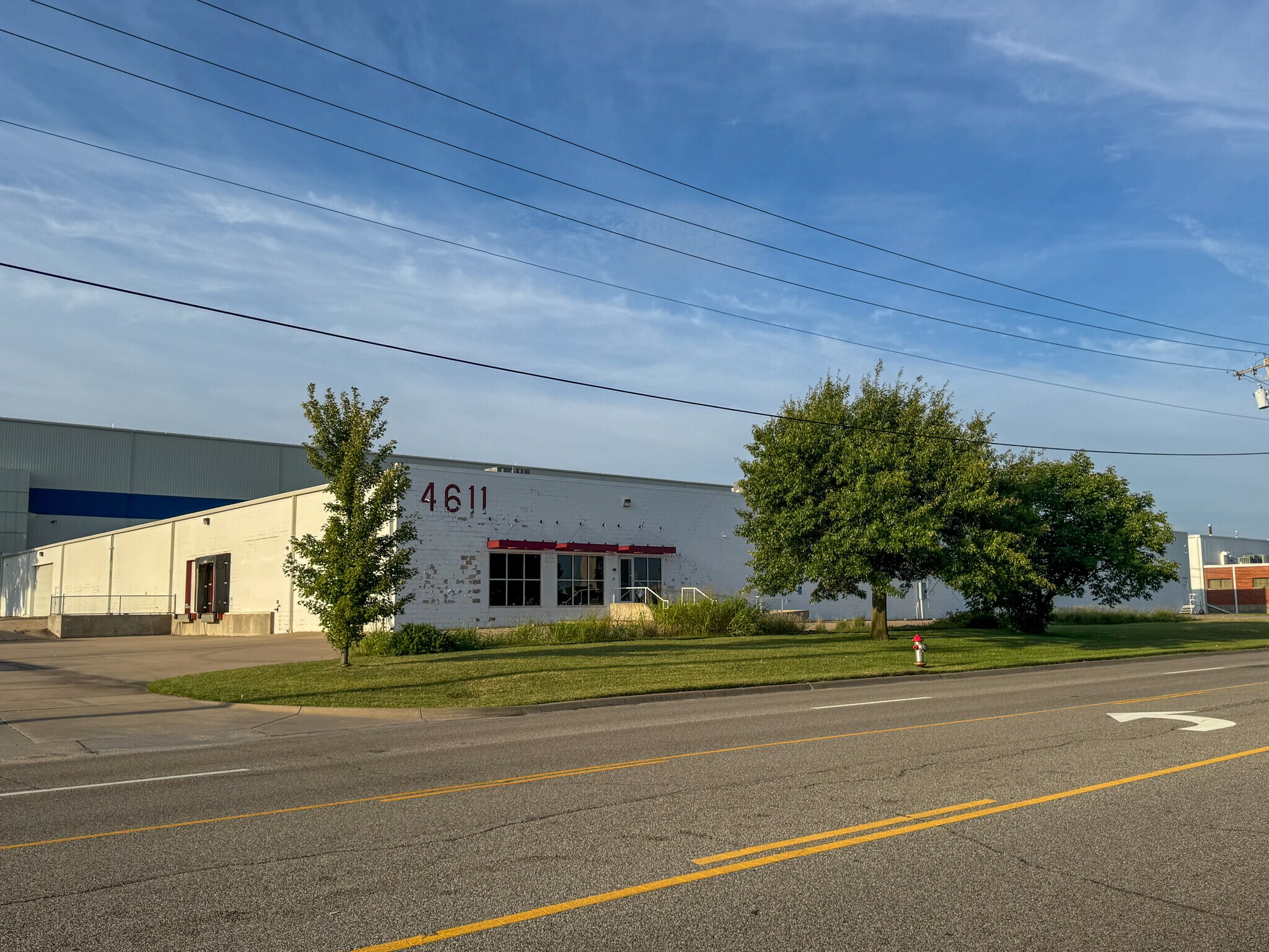 4611 E 31st St S, Wichita, KS for Sale