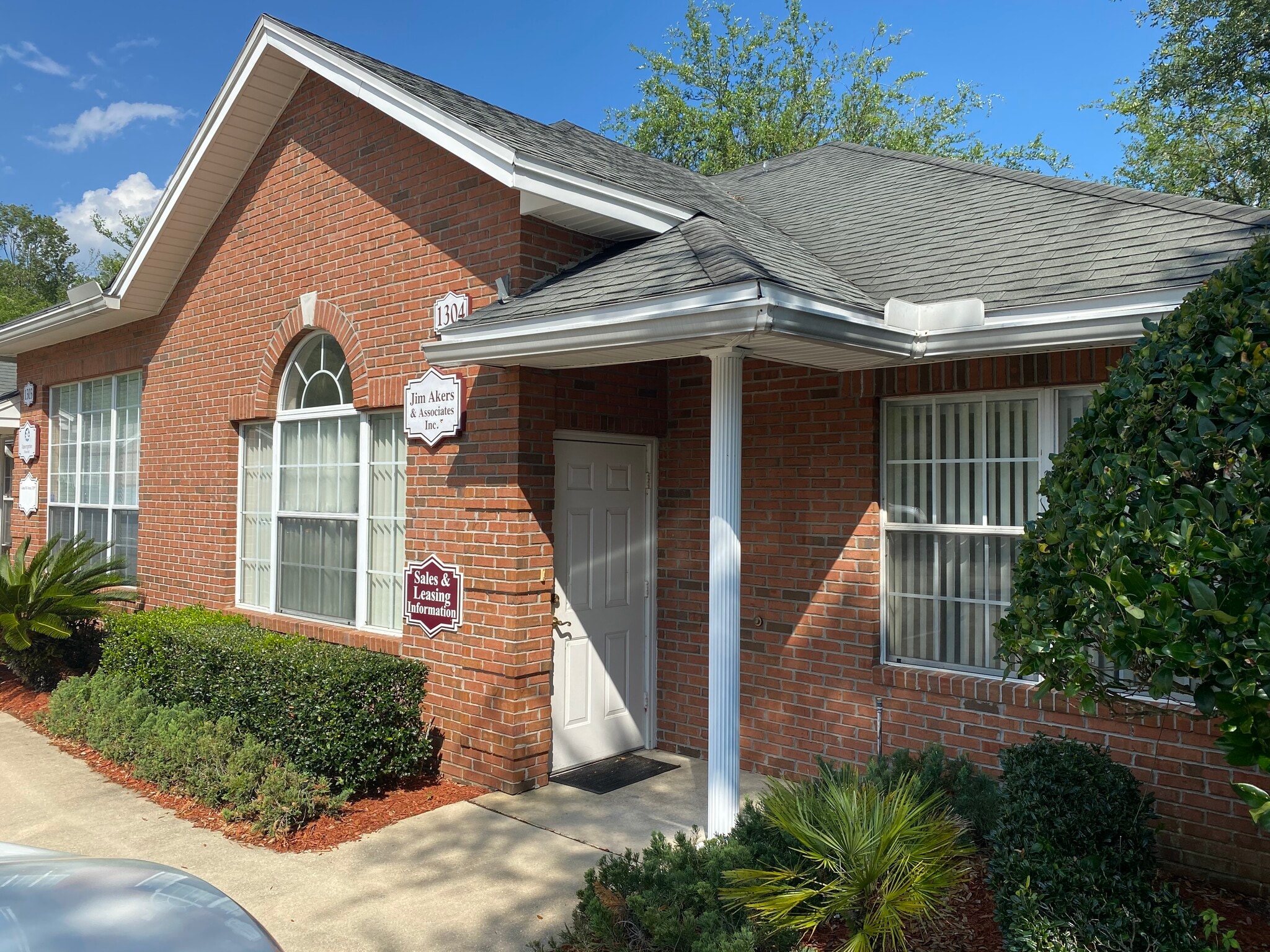 6817 Southpoint Pky, Jacksonville, FL for Rent