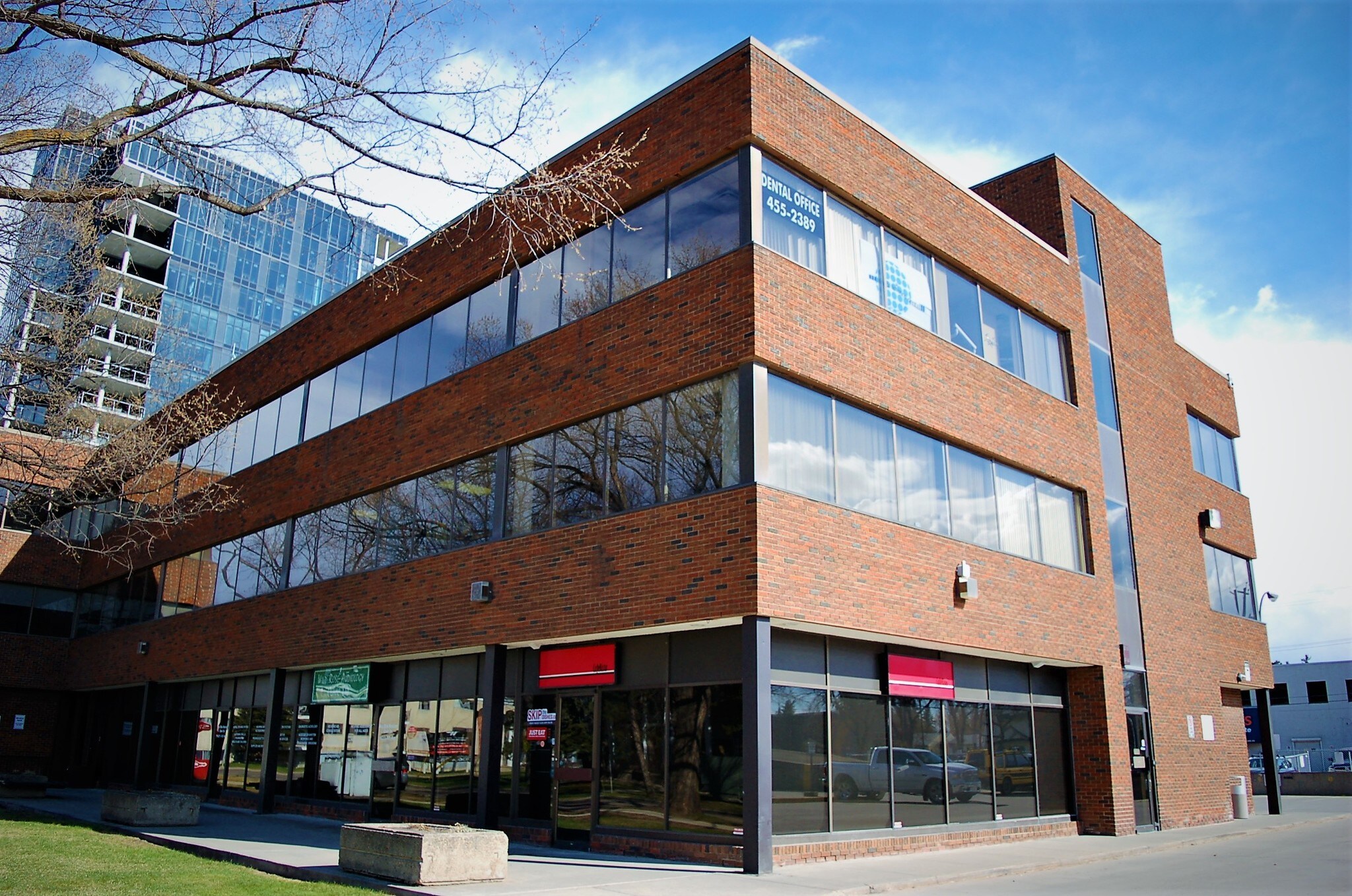 10230 142nd St NW, Edmonton, AB for Rent