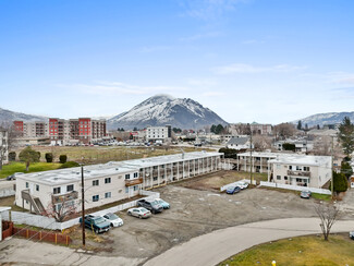 Kamloops, BC Apartments - 233 Sherwood Drive