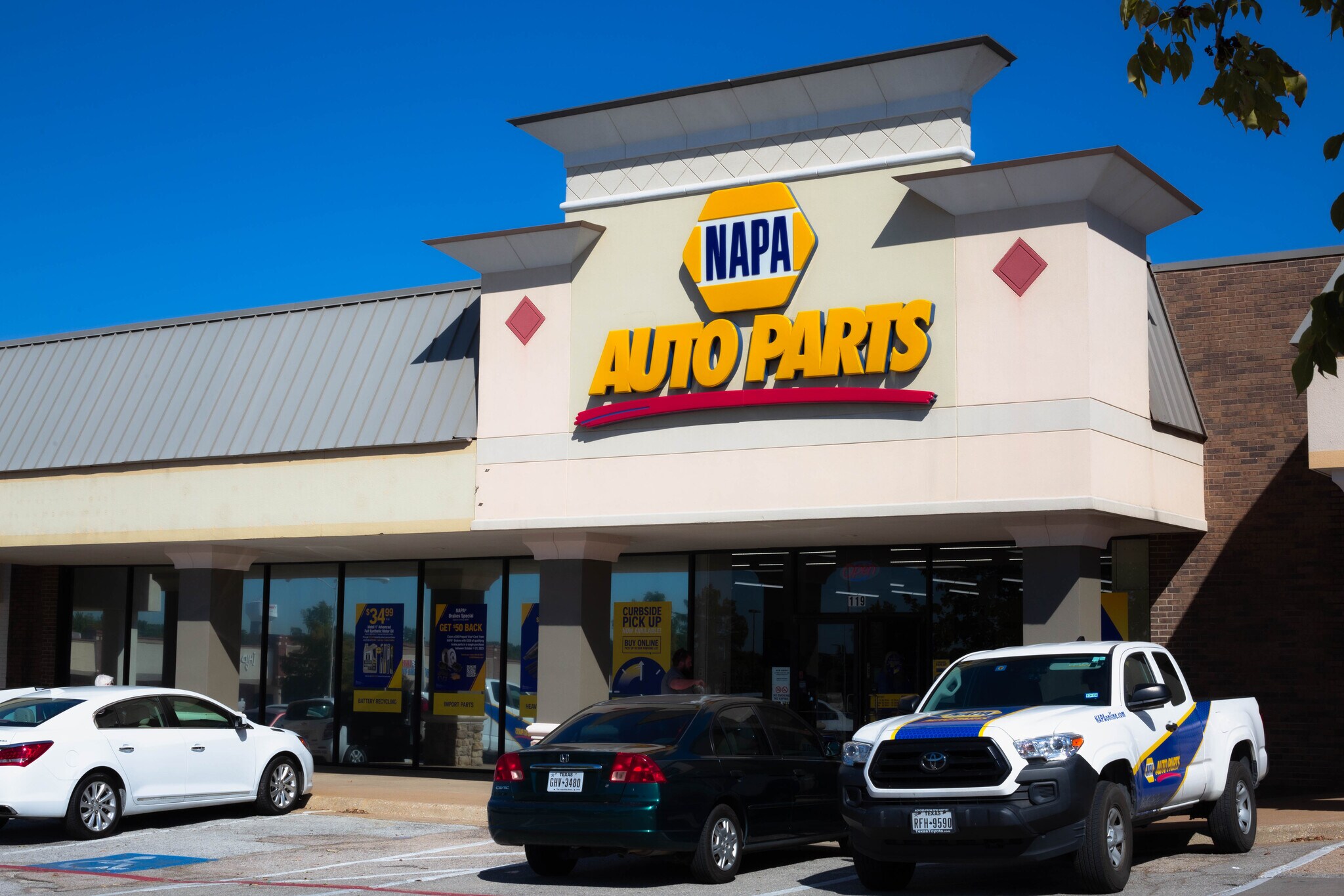 101-121 N Greenville Ave, Allen, TX for Rent