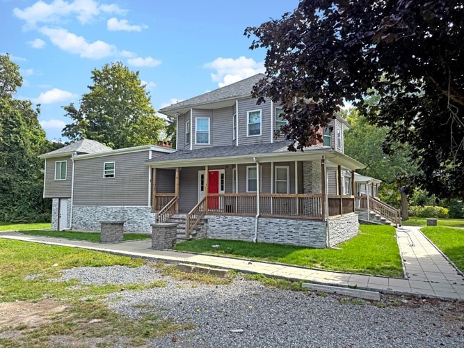 6 W Summer St, Taunton, MA for Sale