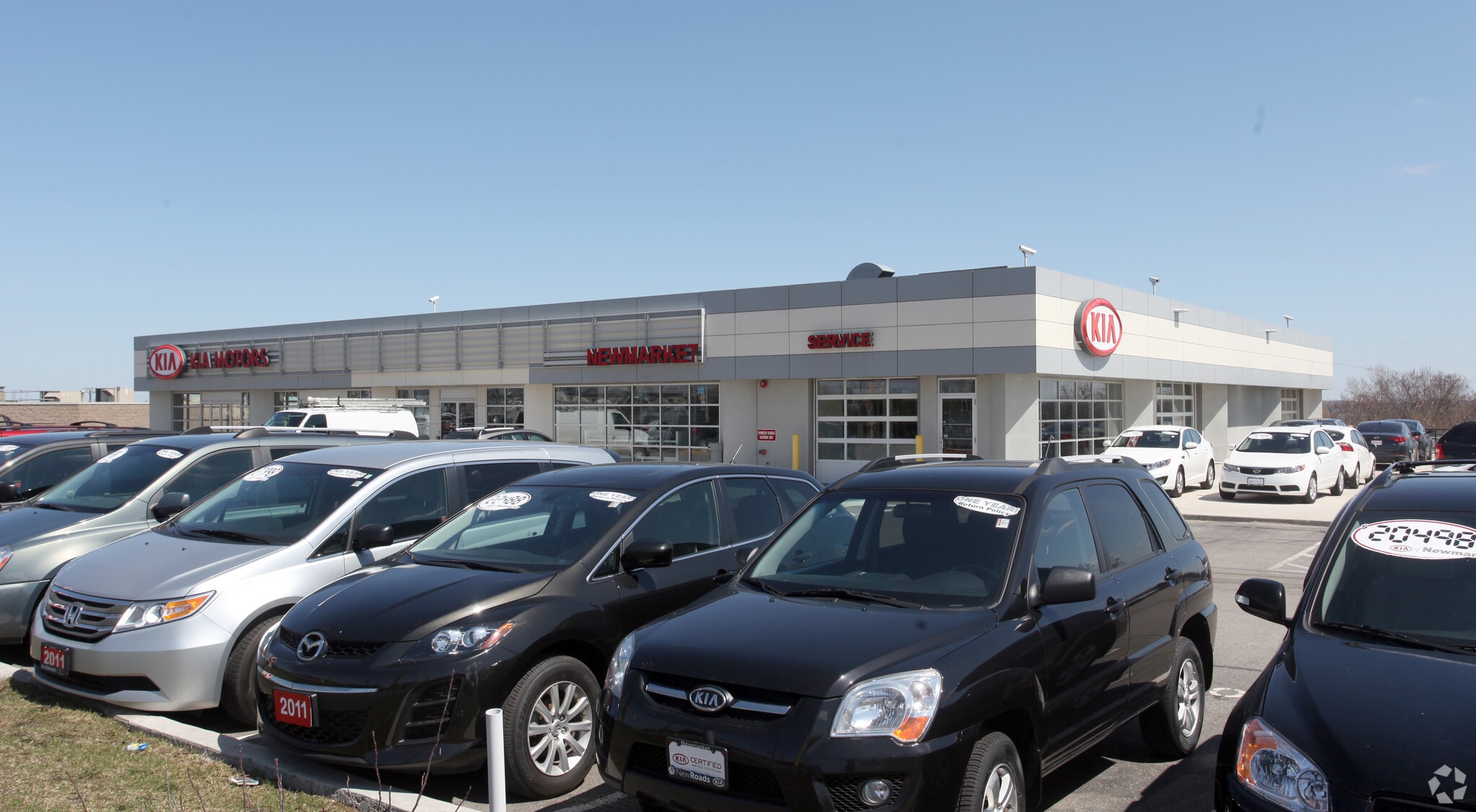 17415 Yonge St, Newmarket, ON for Sale