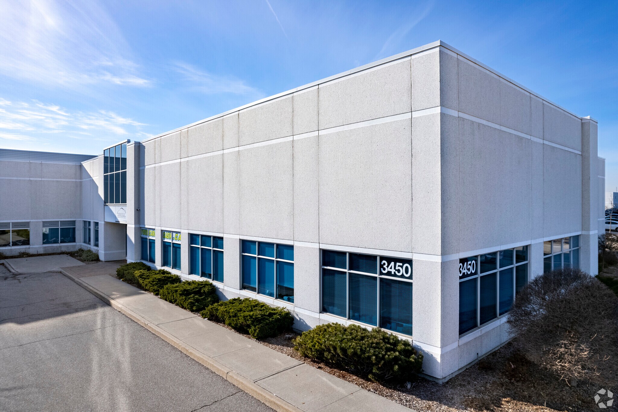 3450 Ridgeway Dr, Mississauga, ON for Rent