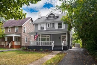 Cleveland Heights, OH Specialty - 3589 Cedarbrook Rd