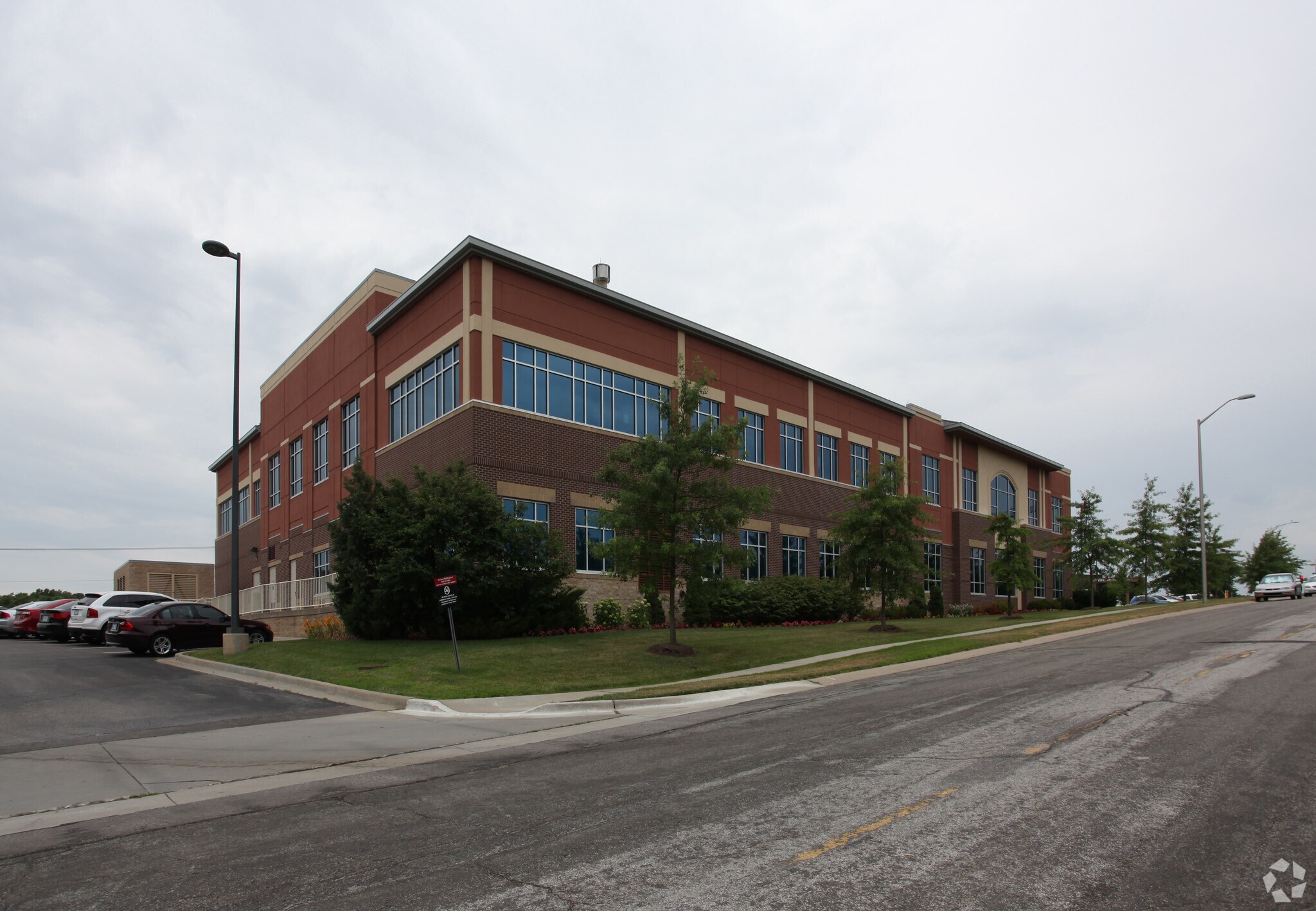 10601 Quivira Rd, Overland Park, KS for Rent