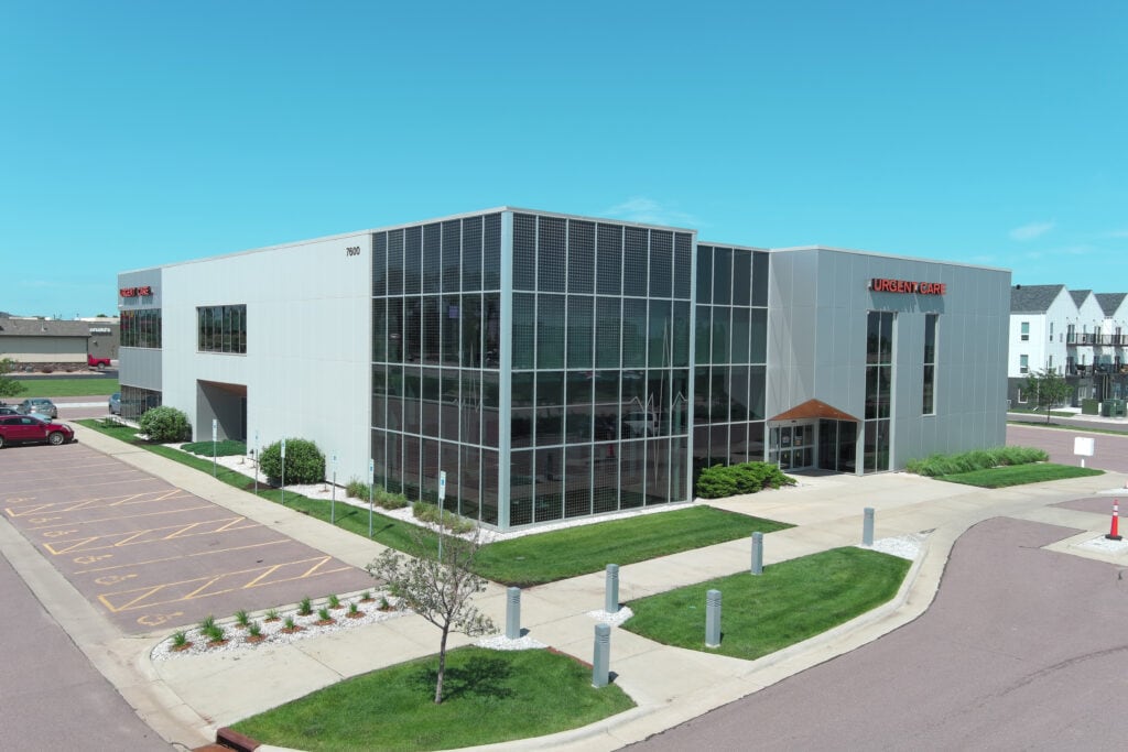 7600 S Minnesota Ave, Sioux Falls, SD for Sale
