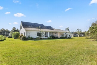 Cut Off, LA Apartments - 402 W 121st St