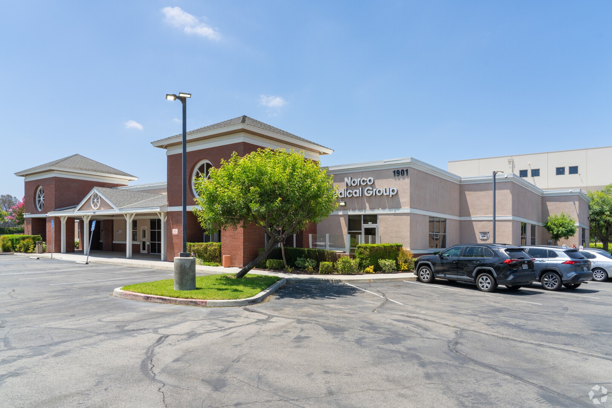 1901 Town And Country Dr, Norco, CA for Rent