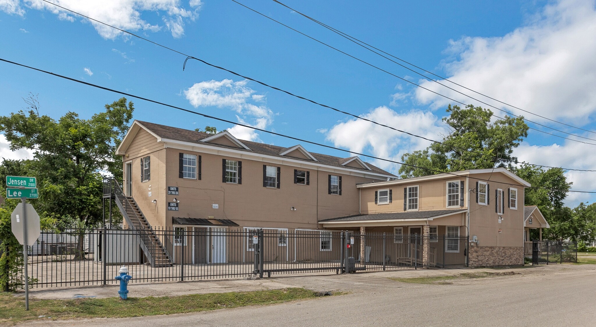 2119 Jensen Dr, Houston, TX for Rent