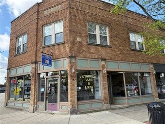 Lakewood, OH Apartments - 13701 Madison Ave