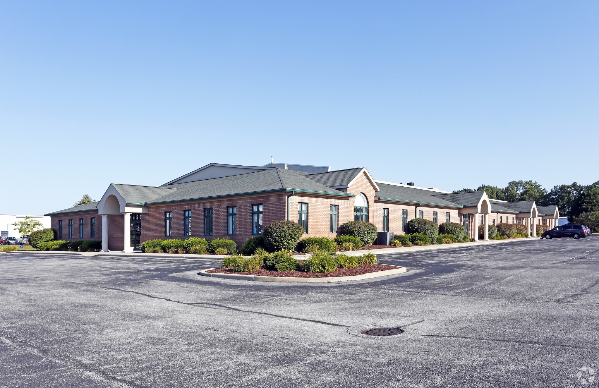 6450 Weatherfield Ct, Maumee, OH for Rent