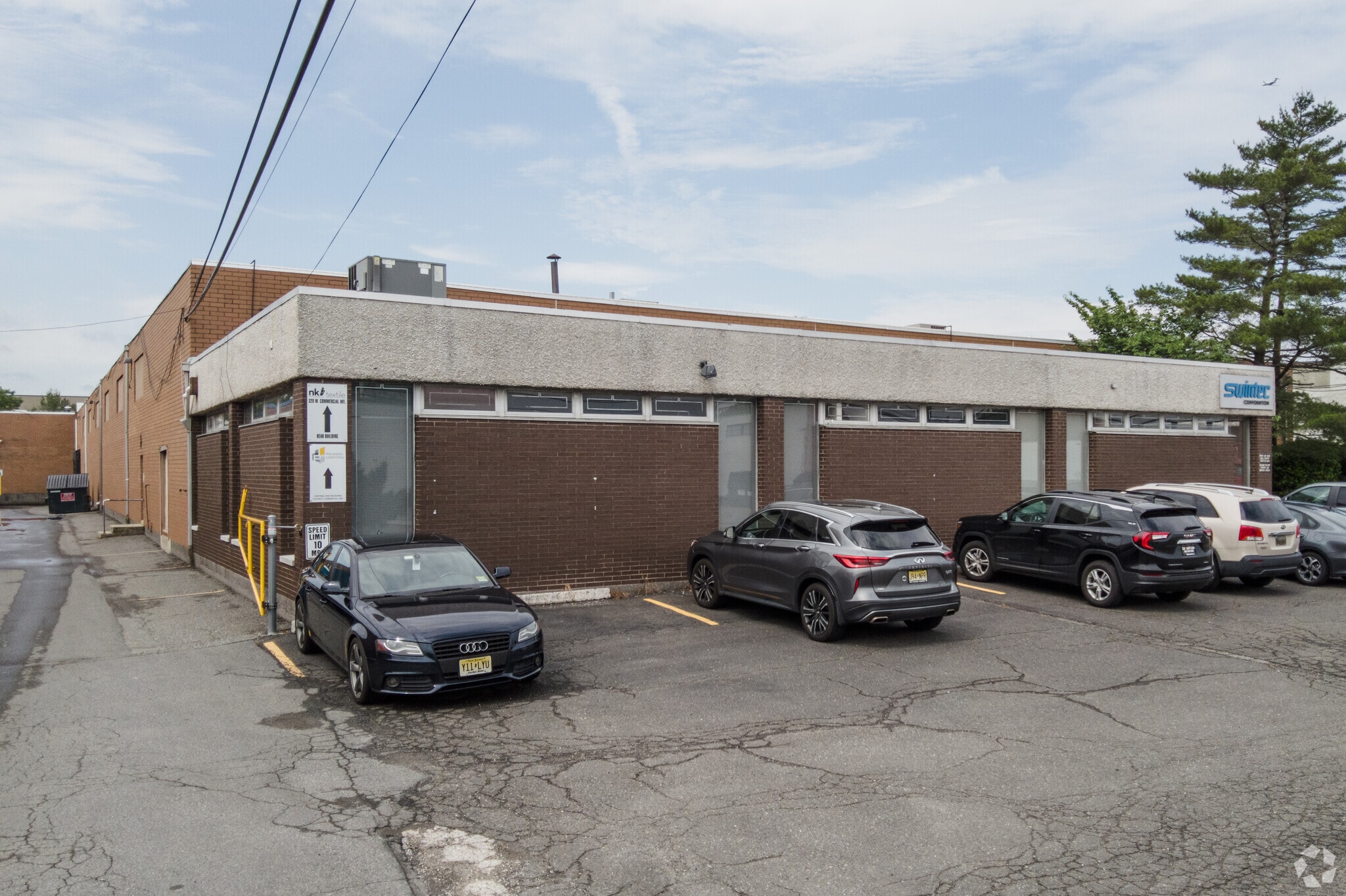 320 W Commercial Ave, Moonachie, NJ for Rent