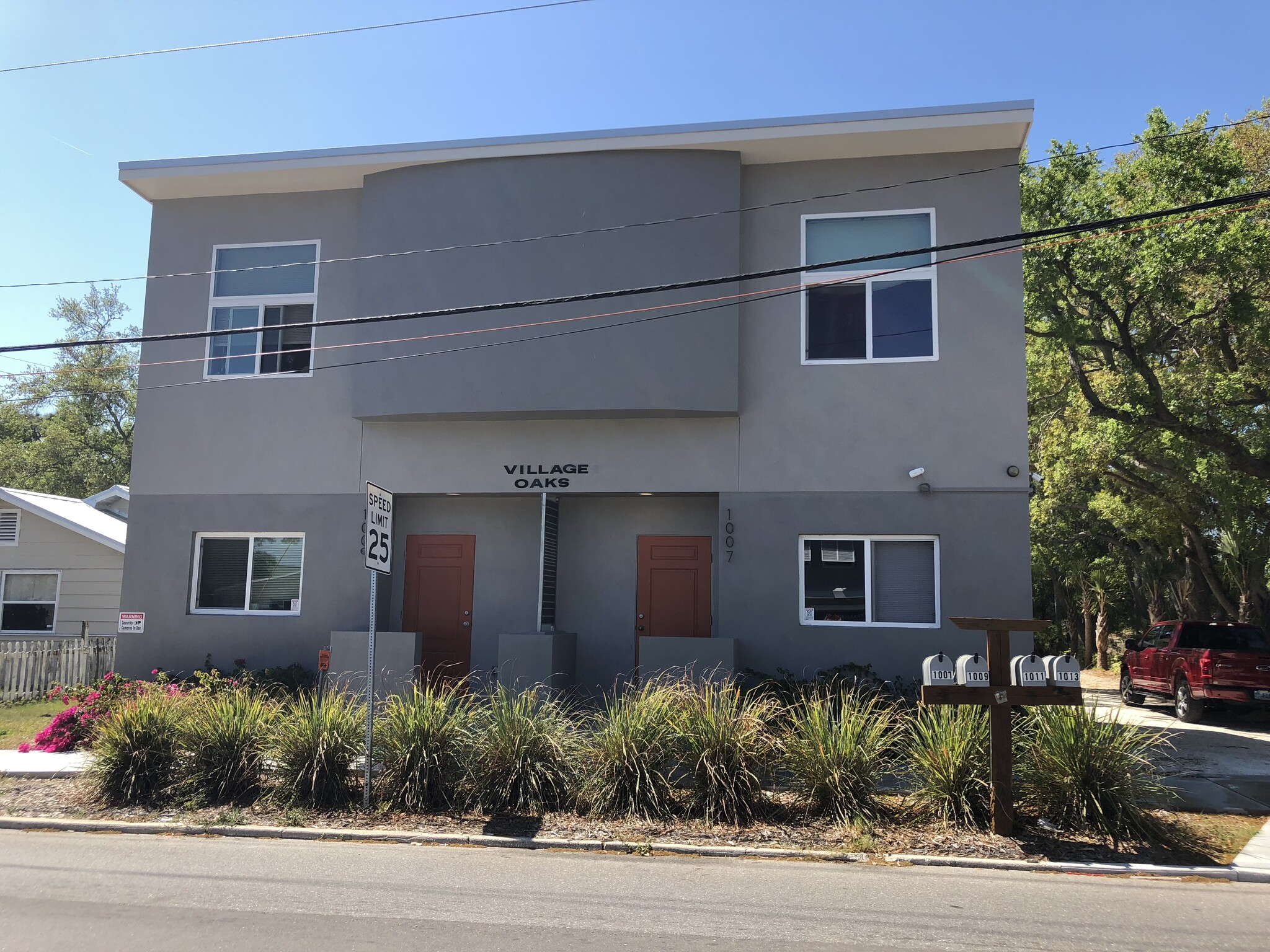 1007 N East Ave, Sarasota, FL for Sale