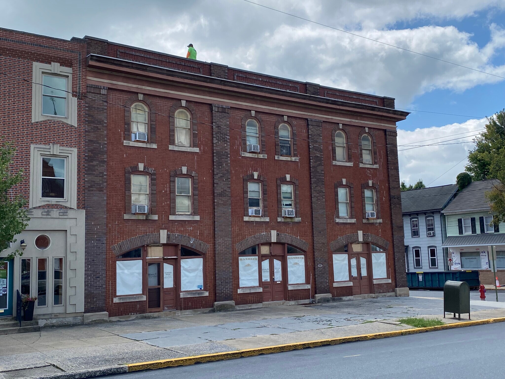 1 S Charlotte St Manheim, PA 17545 Retail Property for Lease on