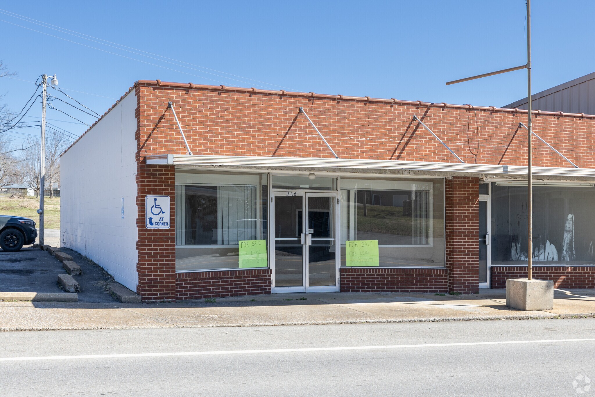 106 Main St, McEwen, TN for Sale