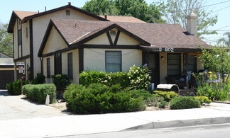 Newhall, CA Apartments - 24802 Walnut St