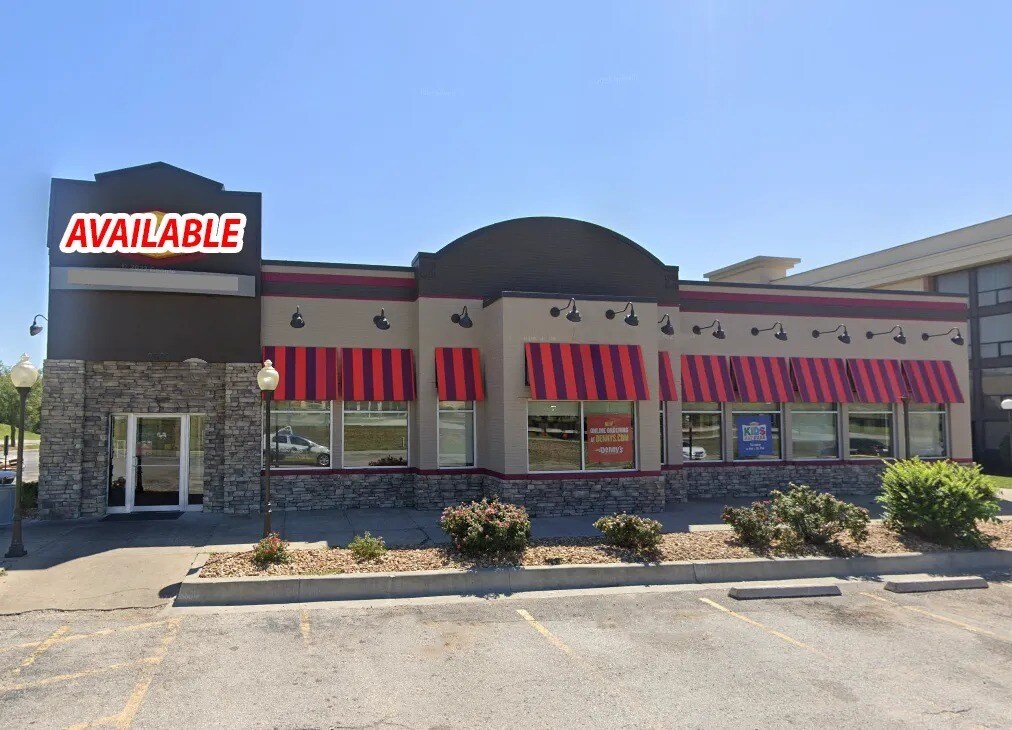 9001 Shawnee Mission Pky, Merriam, KS for Rent