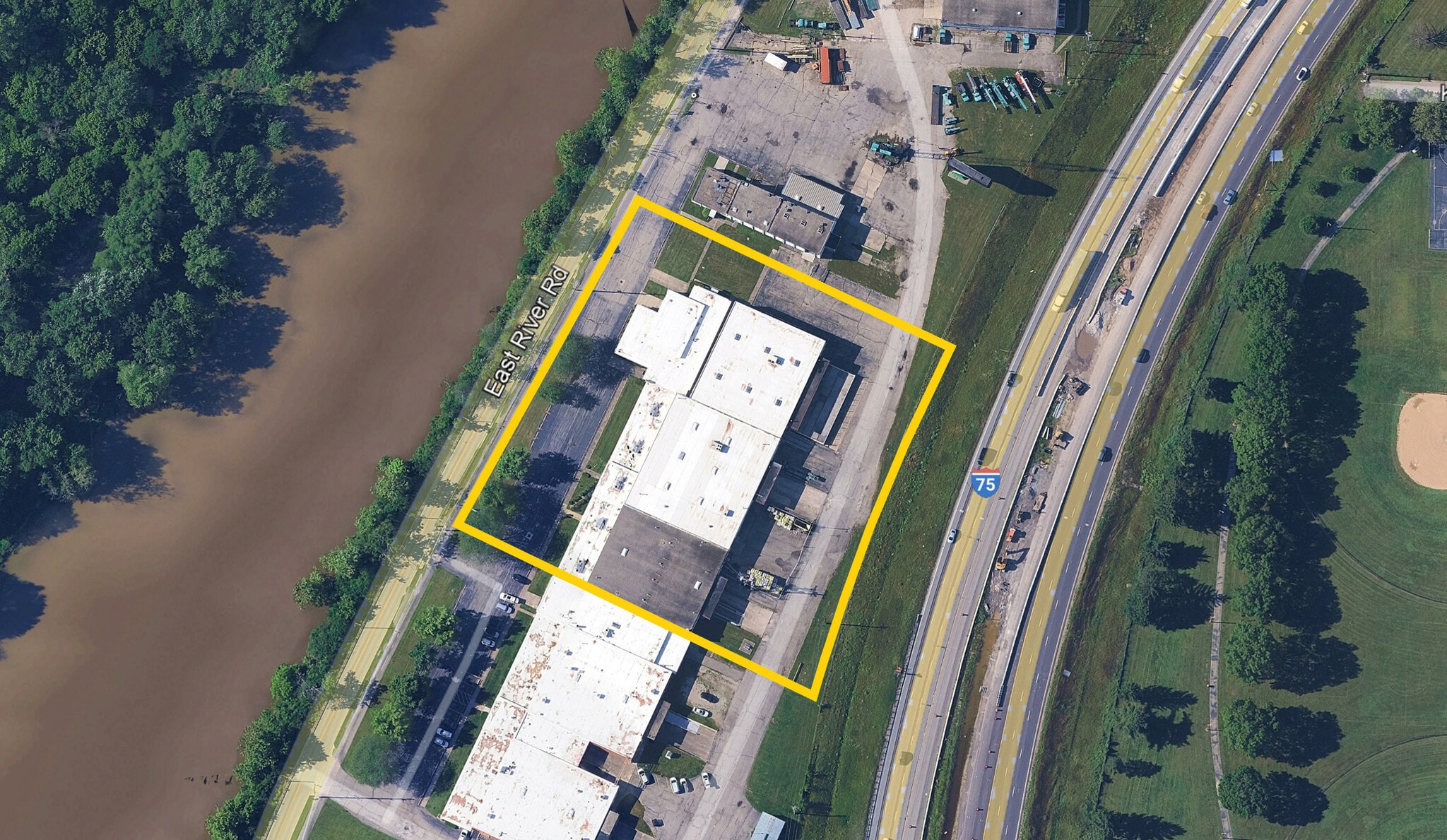3040 E River Rd, Moraine, OH for Sale