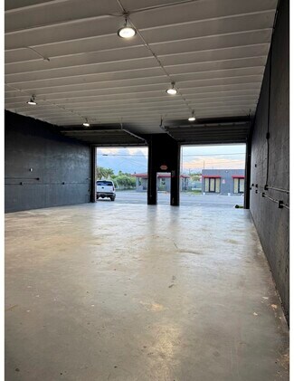 West Park, FL Flex - 5960-5992 SW 23rd St