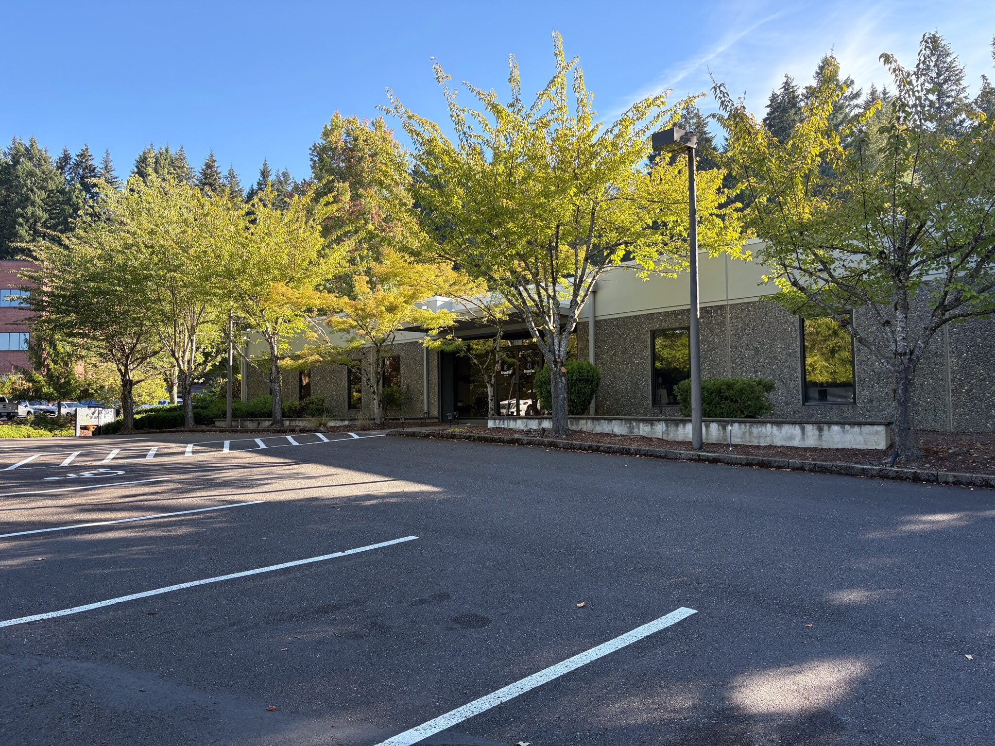 8600 SW Saint Helens Dr, Wilsonville, OR for Sale
