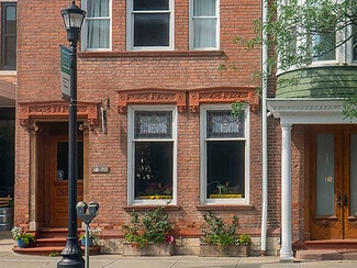 Hudson, NY Retail - 447 Warren St
