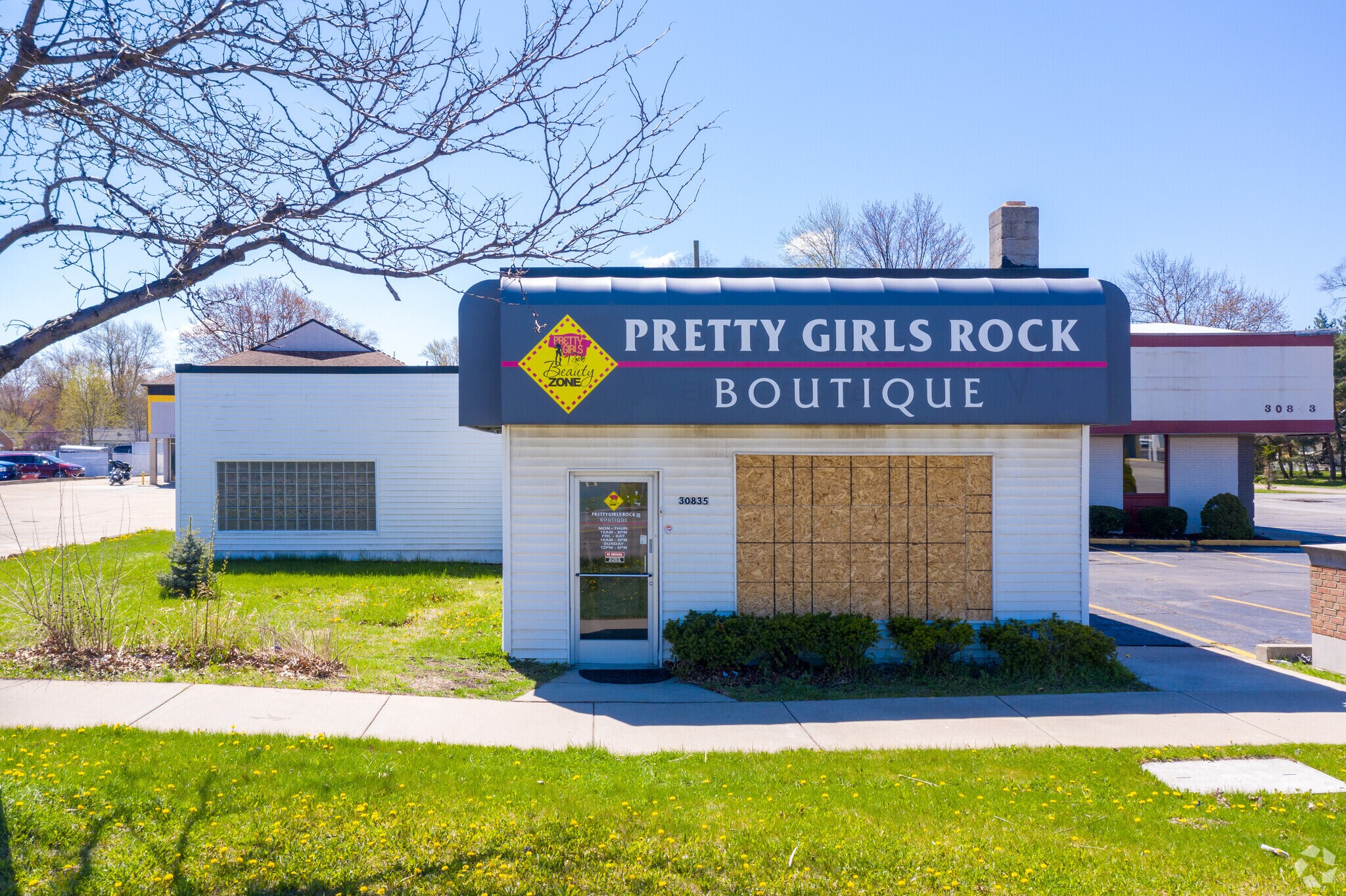 , Livonia, MI for Sale