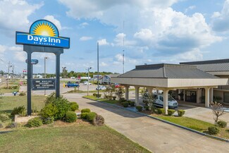 Greenville, MS Hospitality - 2701 Highway 82 E
