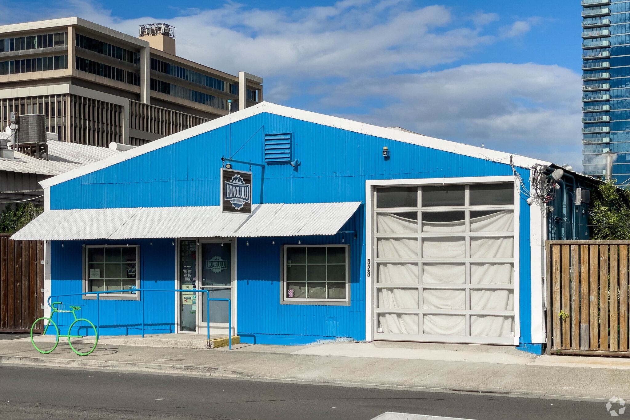 328 Cooke St, Honolulu, HI for Rent