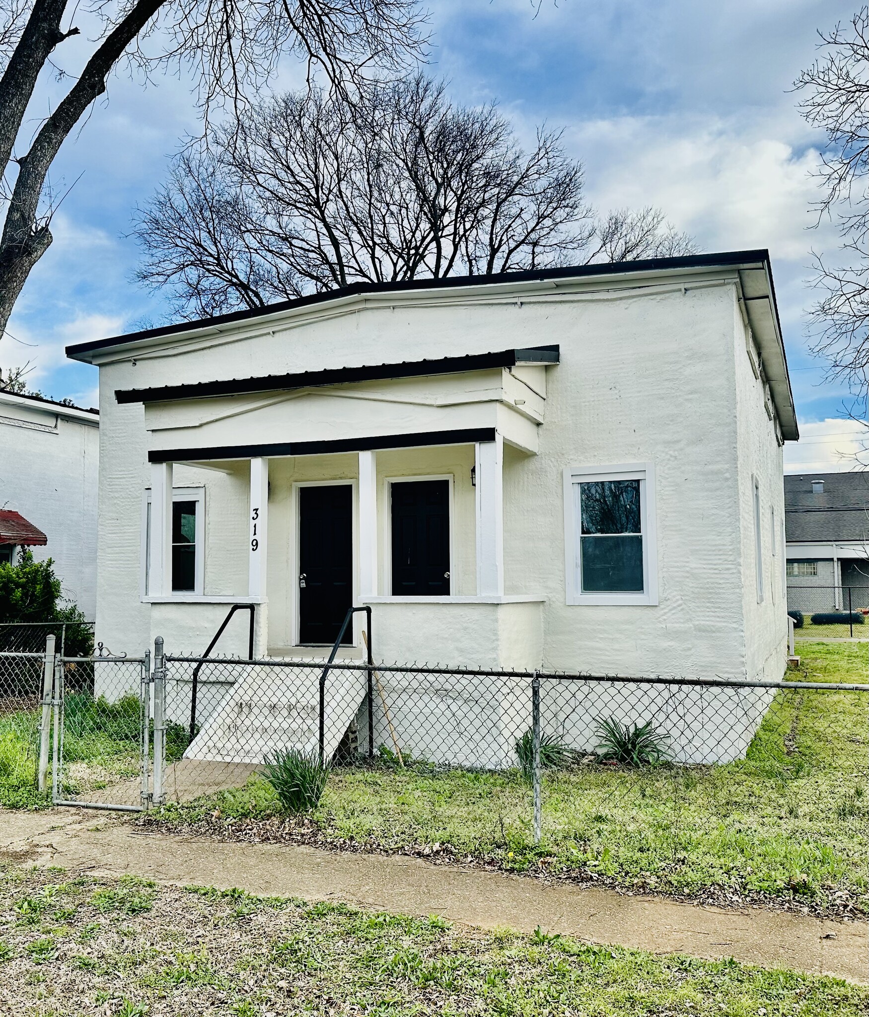 319 Abingdon Ave NW, Huntsville, AL for Sale