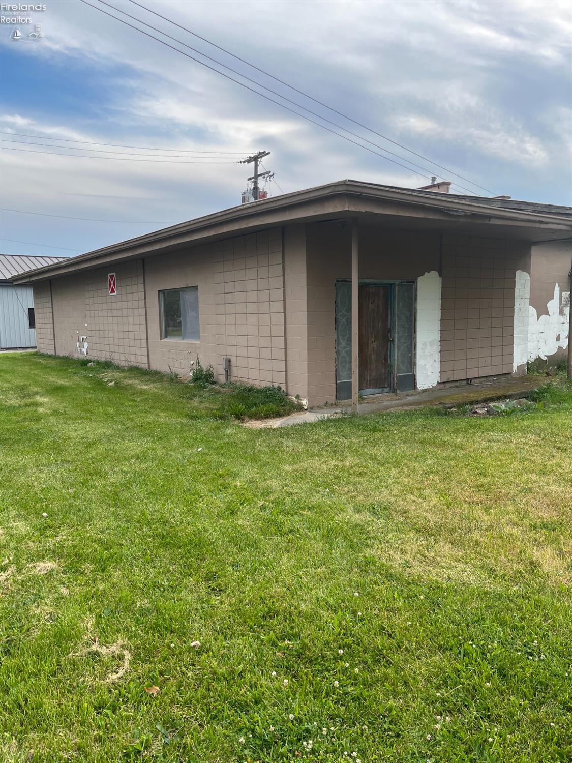 1020 N 5th St, Fremont, OH for Sale