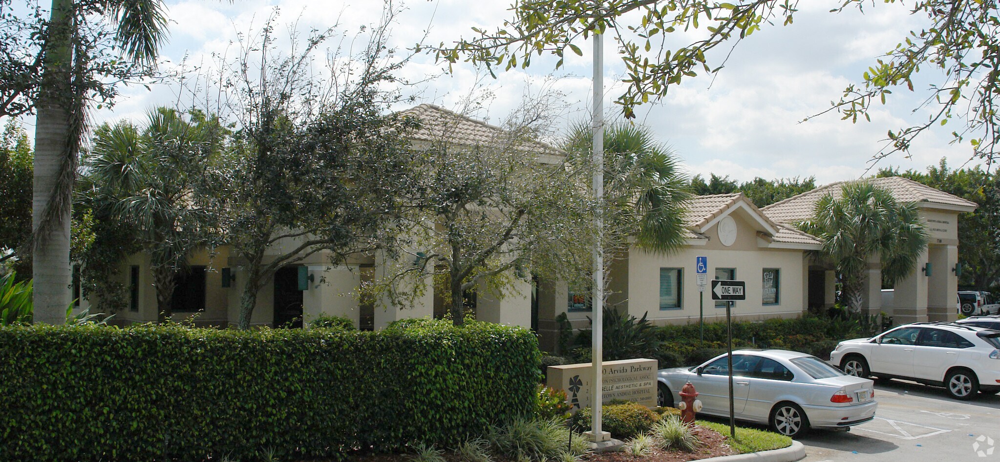 17100 Royal Palm Blvd, Weston, FL for Rent