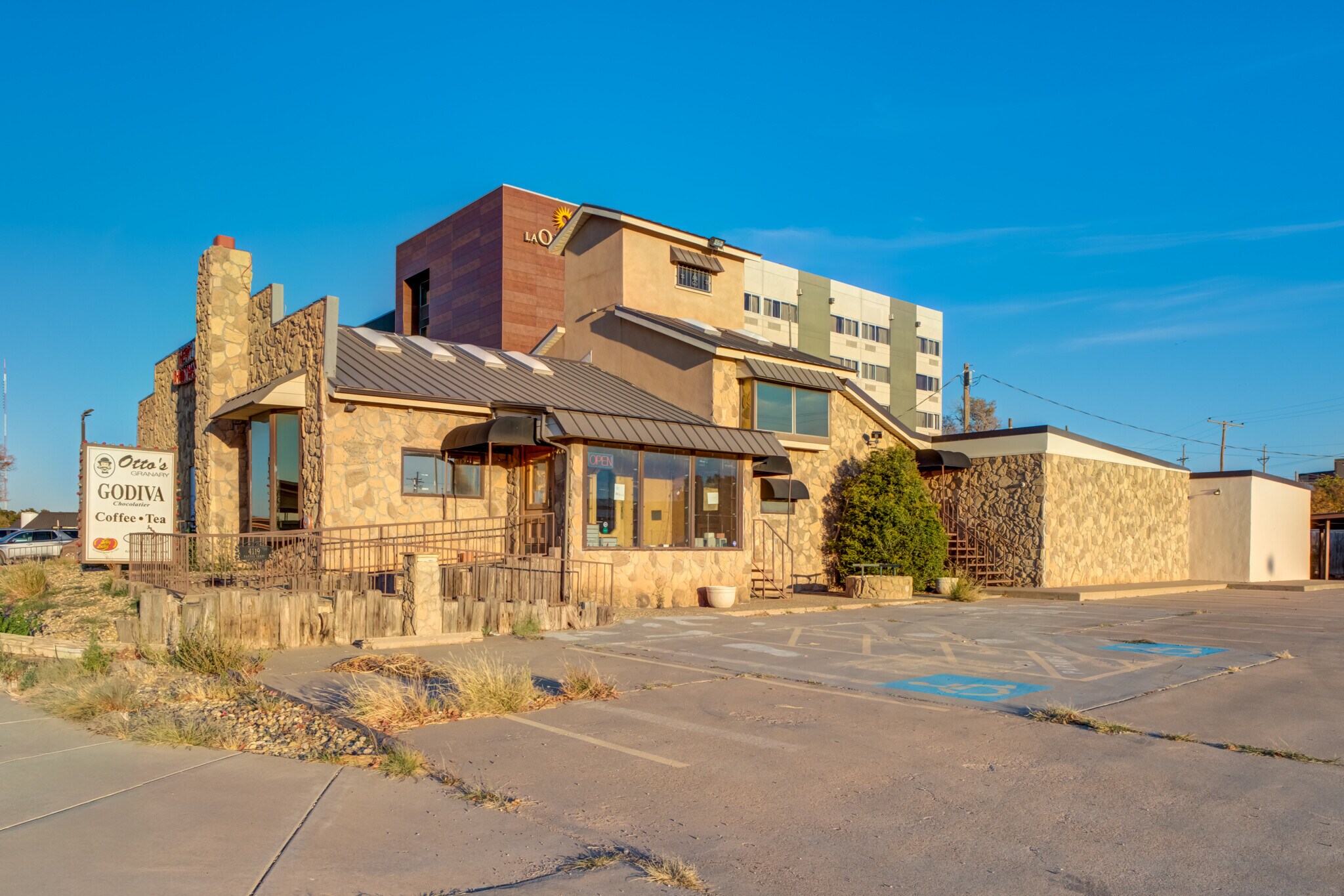 4119 Marsha Sharp Fwy, Lubbock, TX for Rent