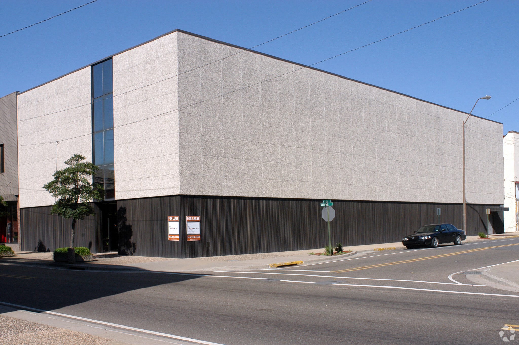 235 DeSiard St, Monroe, LA for Rent