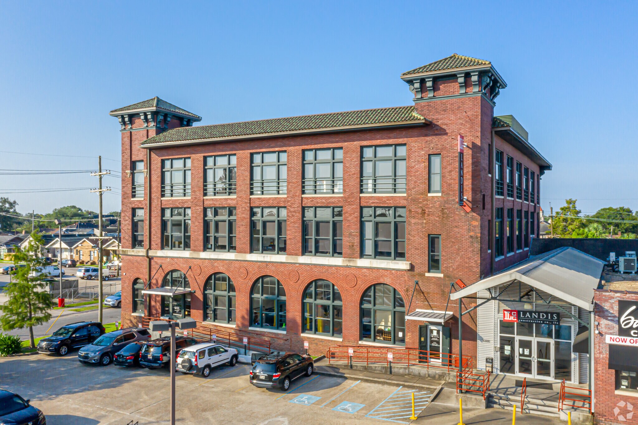 8300 Earhart Blvd, New Orleans, LA for Rent